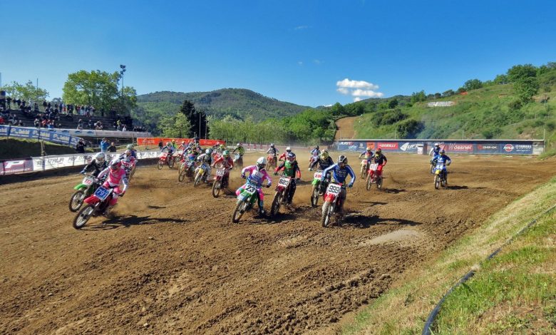 La grandine non ferma il Campionato Italiano Motocross Epoca