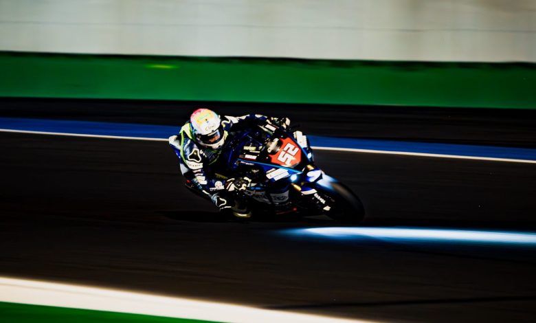 Racing Night. Delbianco (Superbike) e Dalla Porta (Supersport 600 NG) in pole provvisoria a Misano